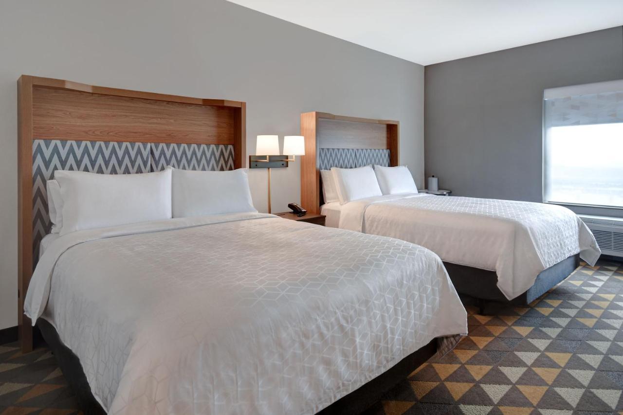 Holiday Inn - Erie By Ihg Exterior photo