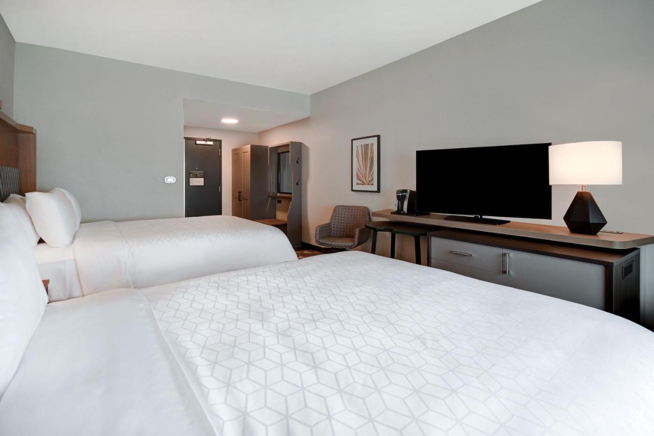 Holiday Inn - Erie By Ihg Exterior photo