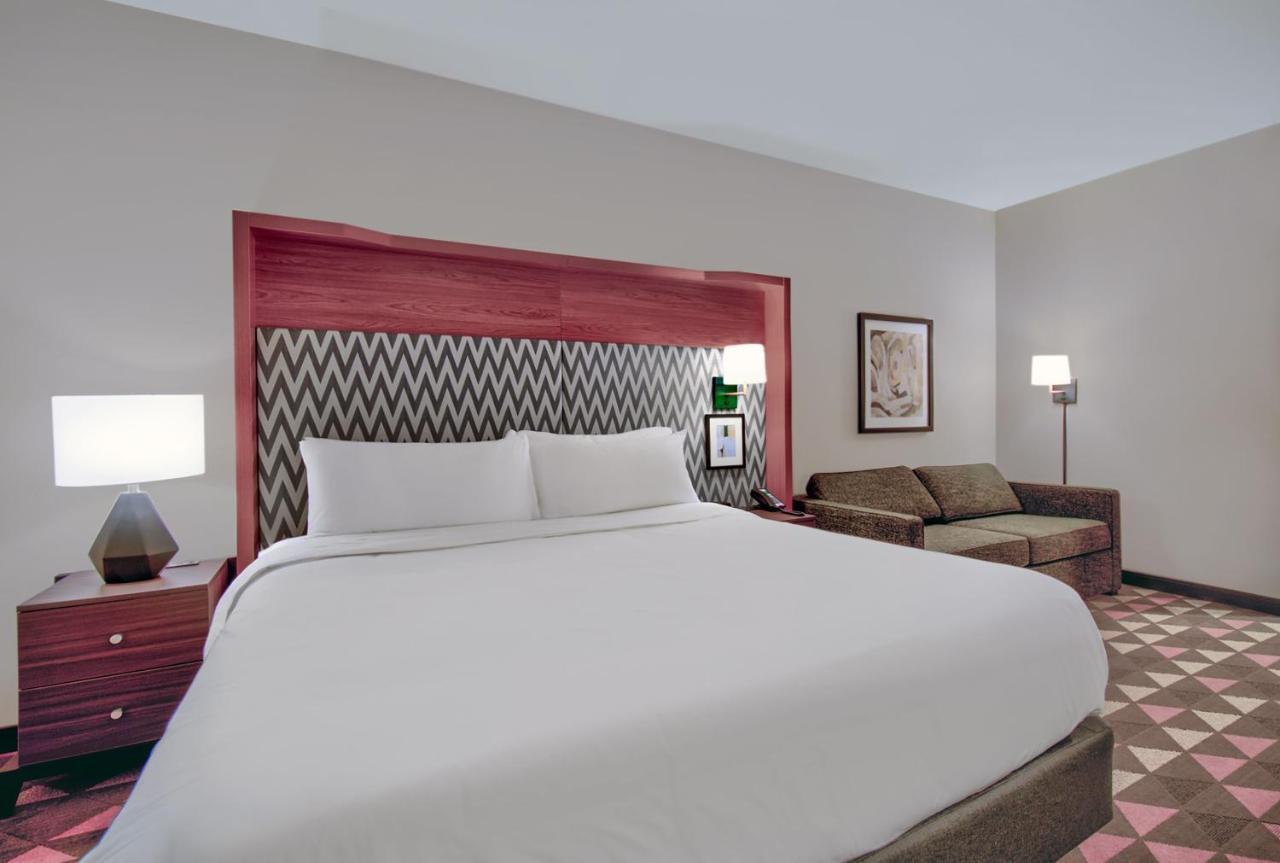 Holiday Inn - Erie By Ihg Exterior photo