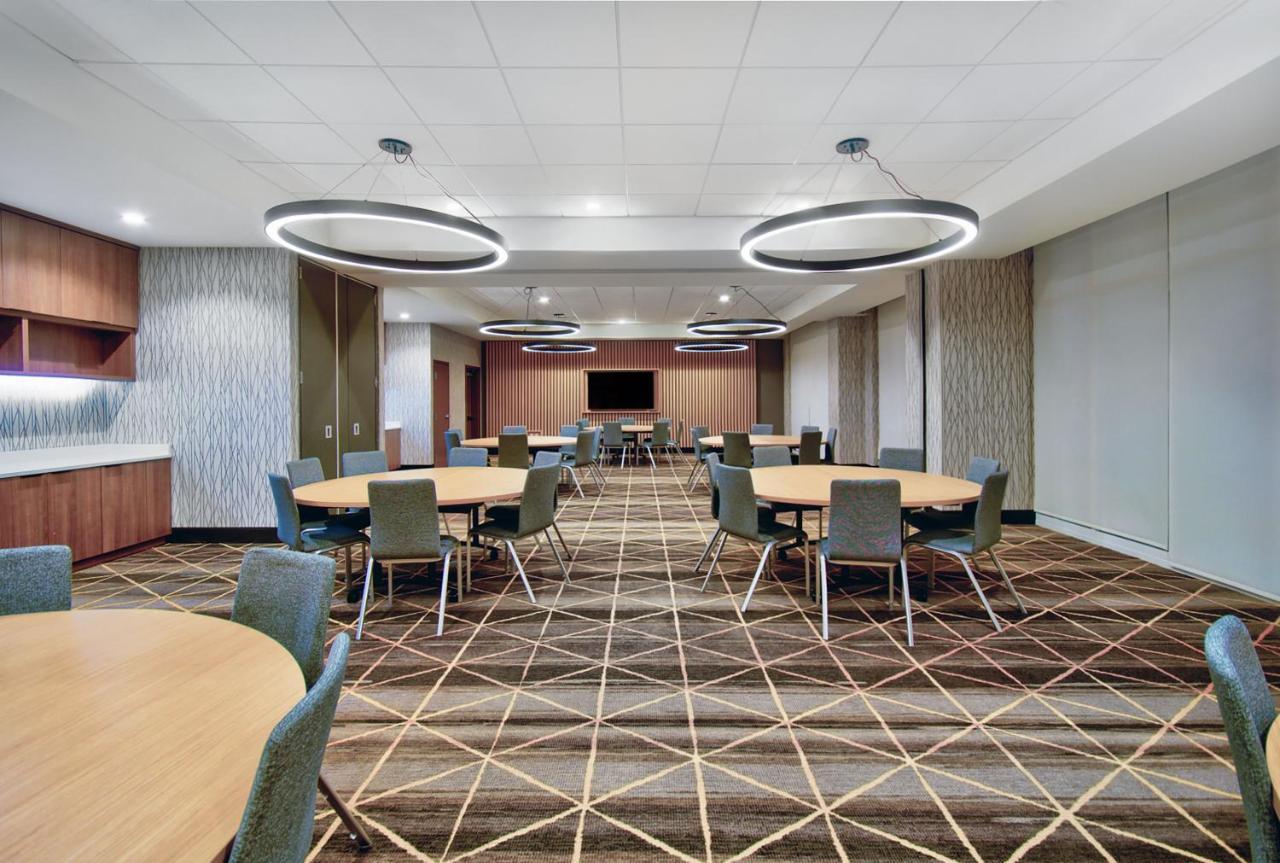 Holiday Inn - Erie By Ihg Exterior photo
